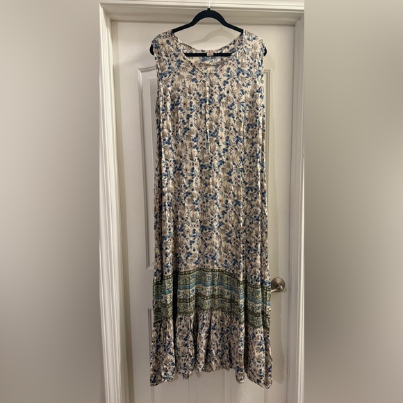 Lola P. Dresses & Skirts - Lola P Boho Floral Dress